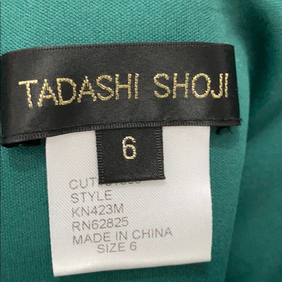 Dress - Picture 7 of 8